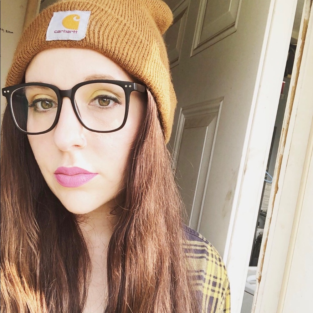 Meet your Posher, Brittney